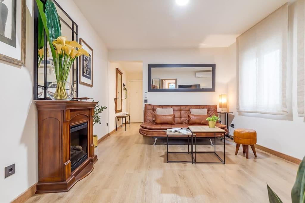 Apartamento Reformado Y Tranquilo Junto A Gran Via Madrid Buitenkant foto