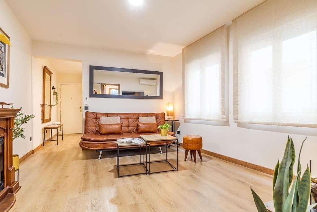 Apartamento Reformado Y Tranquilo Junto A Gran Via Madrid Buitenkant foto
