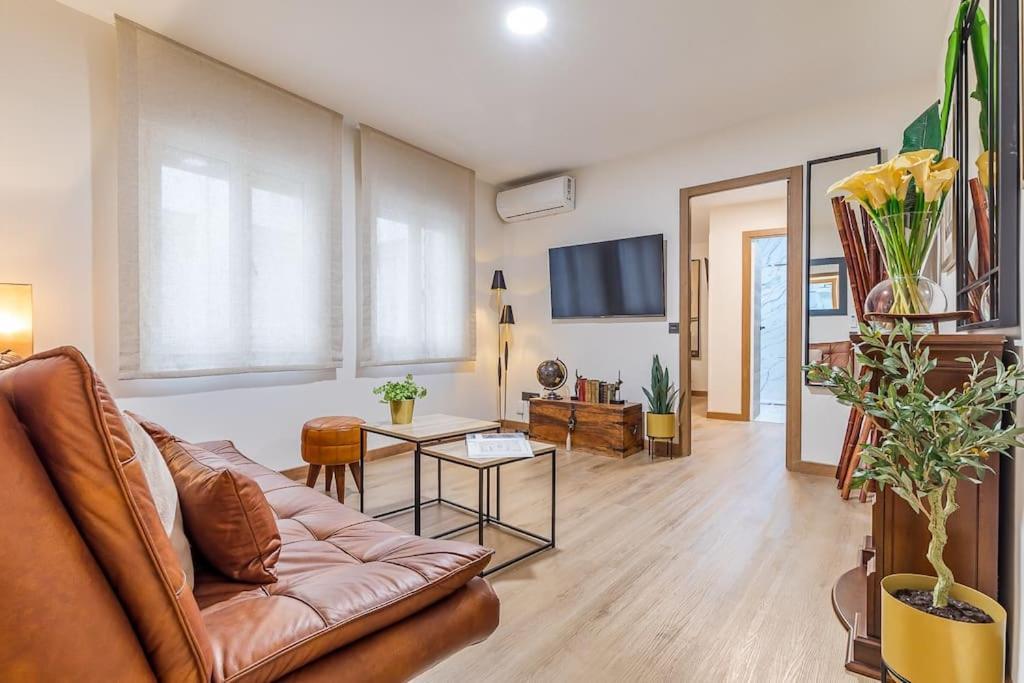 Apartamento Reformado Y Tranquilo Junto A Gran Via Madrid Buitenkant foto